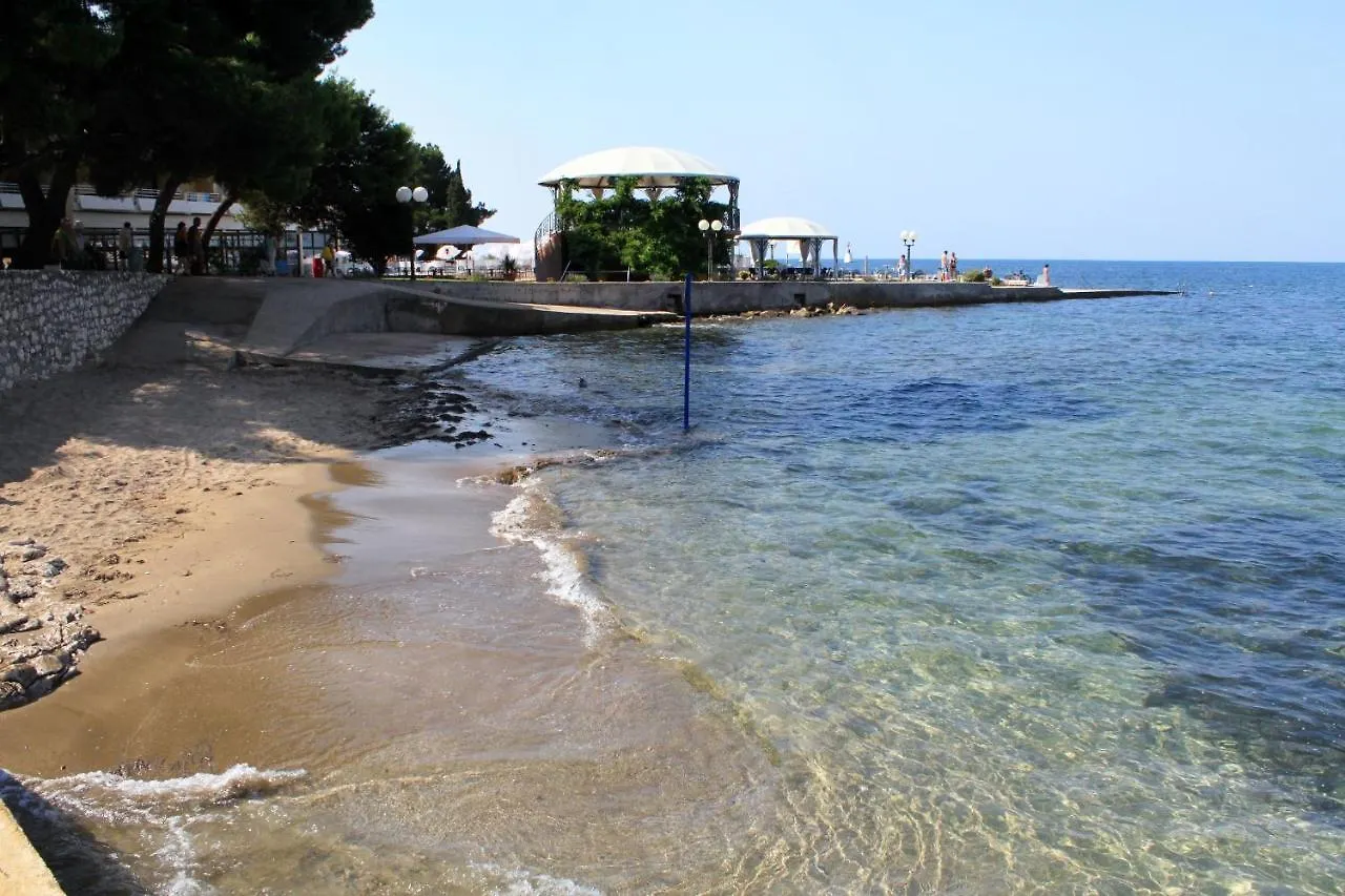 Seaside Holiday House Umag - 7632 0*,
